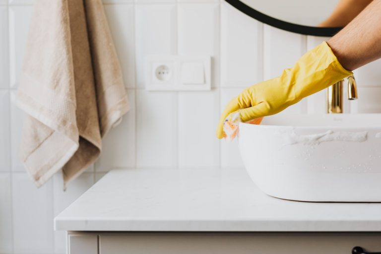 The Ultimate Bathroom Cleaning Checklist for Munich Homes